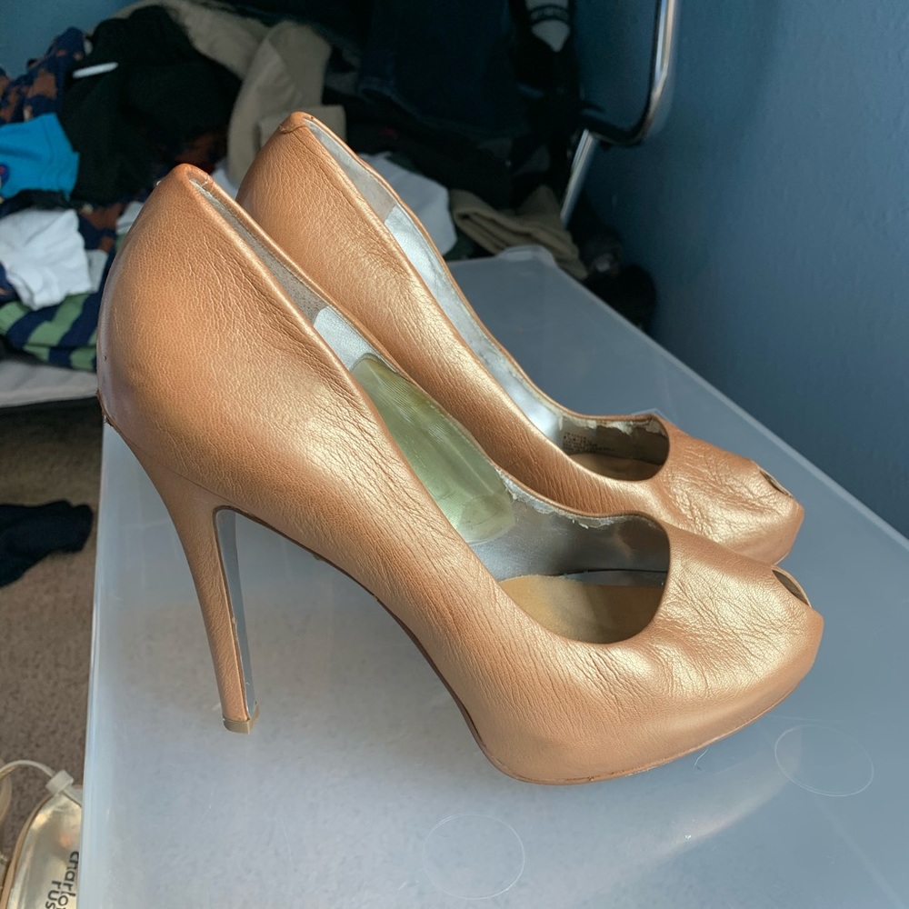 Nude stiletto pumps